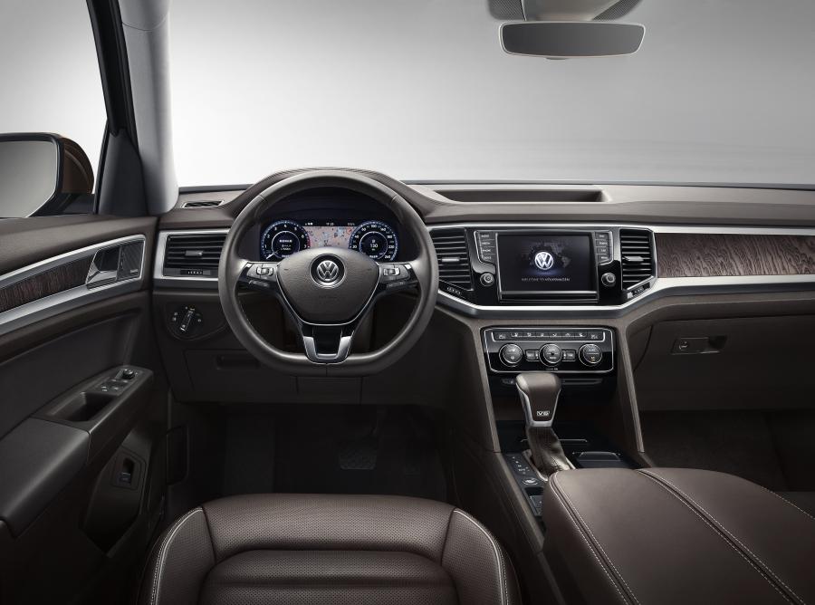 Торпедо Volkswagen Teramont 2017 года  (CN) (фото 14 из 40)
